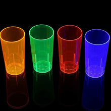 Lade das Bild in den Galerie-Viewer, UV-Neon Glas Longdrink 250 ml in verschiedenen Farben - Saufkit GbR
